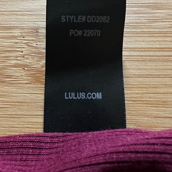 Lulu’s - Connelly Burgundy Ribbed Long Sleeve Bodycon Midi Dress - Medium - Picture 6 of 7